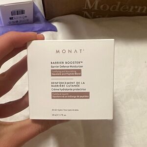 Monat Barrier Booster Moisturizer